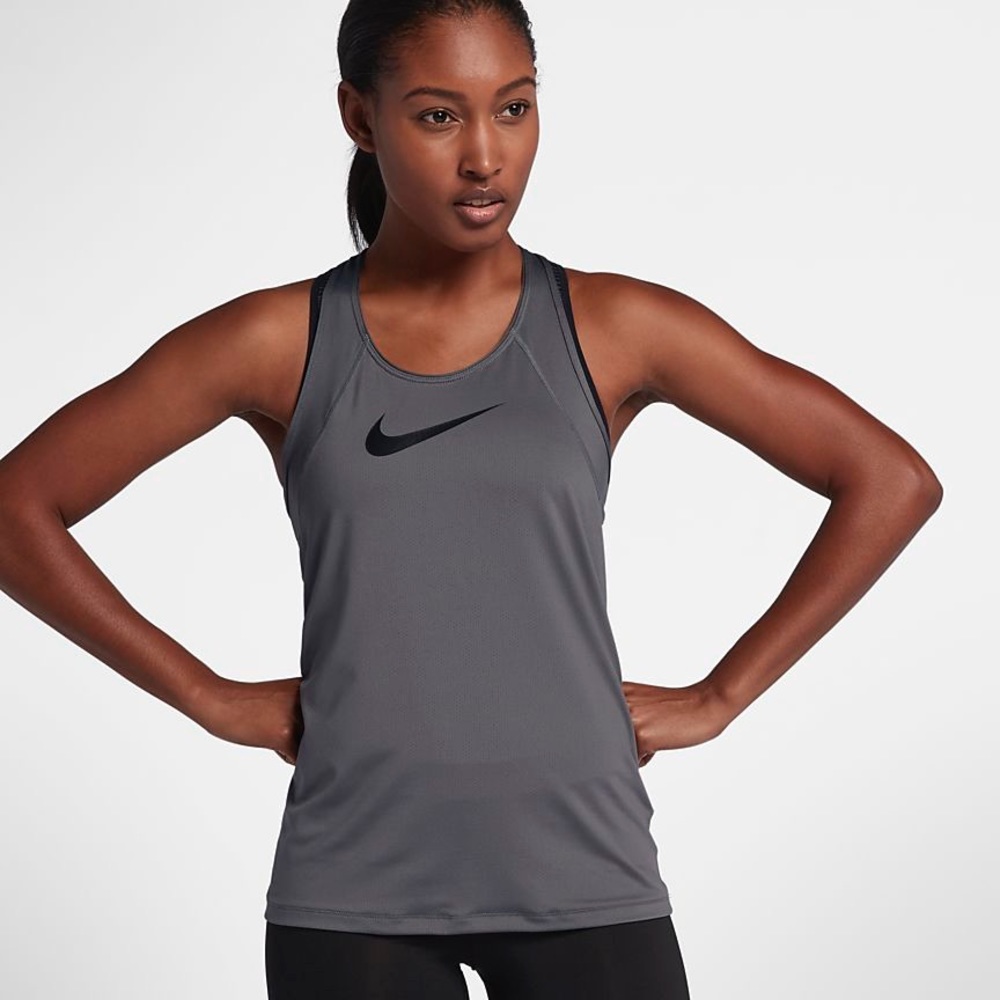 Nike Pro women’s training tank